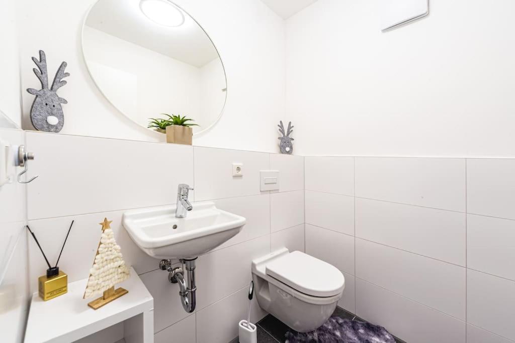 A&V Apartments Wunderschoene Penthouse Wohnung Moers Eksteriør bilde