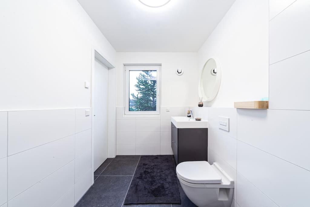 A&V Apartments Wunderschoene Penthouse Wohnung Moers Eksteriør bilde